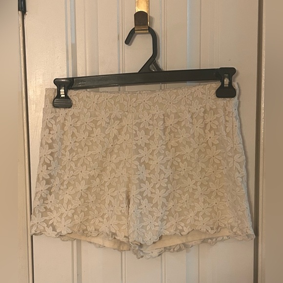 Cherokee Pants - White Shorts